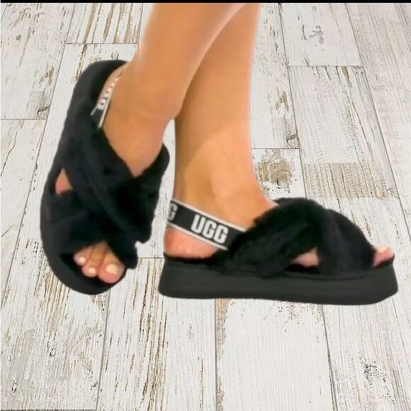 UGG Disco platform Cross Genuine Shearling Fuzzy Black Slide Sandals SZ10 . - Picture 1 of 16